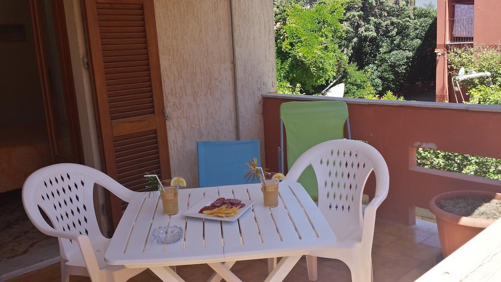 لا ماداّلينا Guest House Tra Rocce E Mare الغرفة الصورة