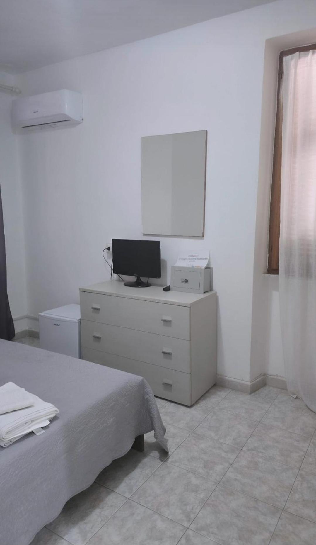 لا ماداّلينا Guest House Tra Rocce E Mare المظهر الخارجي الصورة
